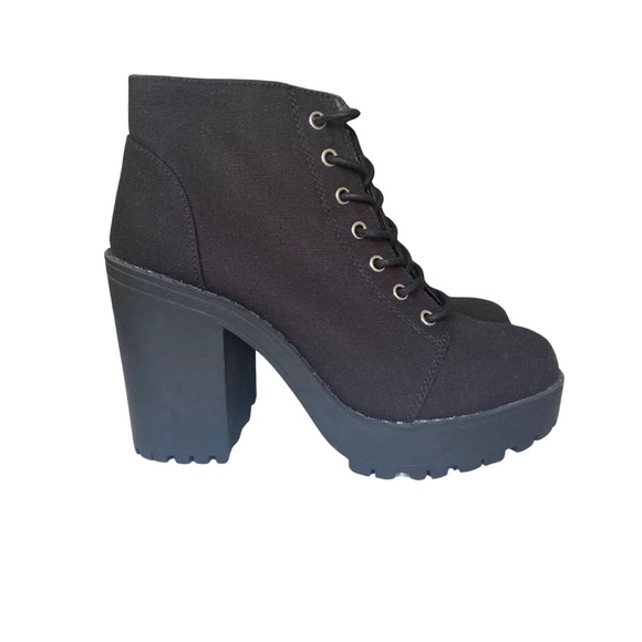 H&M Shoes - H&M Black Canvas Chunky Heel Bootie